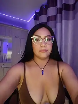 Snapshot of PiscisGirl chatting on June 2026 06:37:02 AM PiscisGirl online show from June 2026 06:37:02 AM