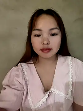 Snapshot of Mina_xYx chatting on May 2026 12:55:02 PM Mina xYx online show from May 2026 12:55:02 PM