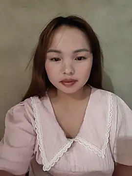 Snapshot of Mina_xYx chatting on May 2026 02:01:02 PM Mina xYx online show from May 2026 02:01:02 PM