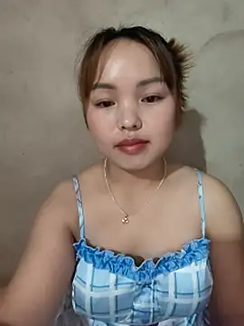 Snapshot of Mina_xYx chatting on July 2026 03:23:01 AM Mina xYx online show from July 2026 03:23:01 AM