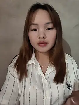 Snapshot of Mina_xYx chatting on July 2026 03:49:01 PM Mina xYx online show from July 2026 03:49:01 PM