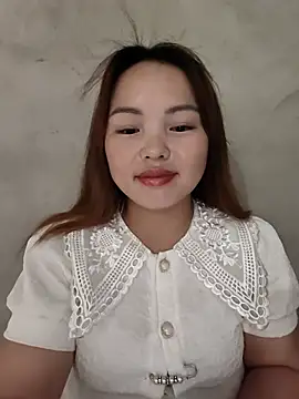 Snapshot of Mina_xYx chatting on July 2026 10:50:01 AM Mina xYx online show from July 2026 10:50:01 AM