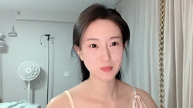 1X-yiyi online show from June 2026 02:14:01 PM