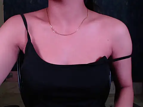 Snapshot of Naughty_Nisha19 chatting on April 2026 01:57:02 PM Naughty Nisha19 online show from April 2026 01:57:02 PM