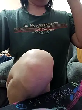 Snapshot of Lesichka_mi chatting on March 2026 04:54:01 PM Lesichka mi online show from March 2026 04:54:01 PM