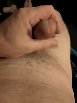 Snapshot of ChillerShrub chatting on April 2026 01:52:02 PM ChillerShrub online show from April 2026 01:52:02 PM