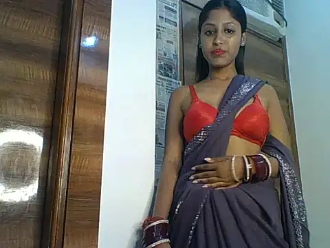 Pari lovers online show from March 2026 03:18:01 PM