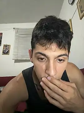 Snapshot of ElDurito25 chatting on March 2026 01:55:01 AM ElDurito25 online show from March 2026 01:55:01 AM