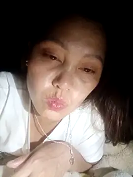 Snapshot of Abi-ni chatting on May 2026 06:59:01 PM Abi-ni online show from May 2026 06:59:01 PM