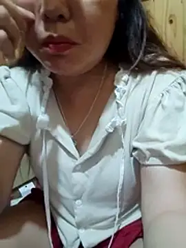 Snapshot of Abi-ni chatting on July 2026 07:27:01 PM Abi-ni online show from July 2026 07:27:01 PM