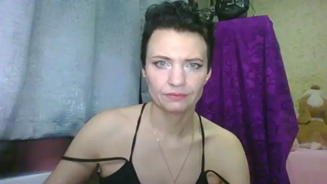 HotMamaQueen234 online show from March 2026 08:23:01 PM