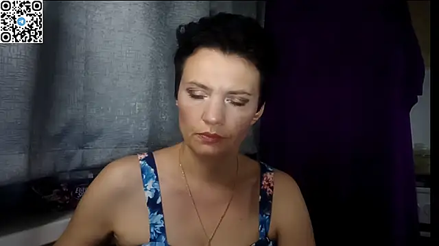 HotMamaQueen234 online show from June 2026 07:33:01 PM