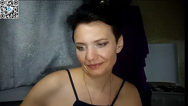 HotMamaQueen234 online show from July 2026 10:38:01 PM