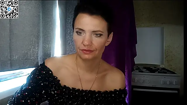 HotMamaQueen234 online show from July 2026 12:00:02 PM