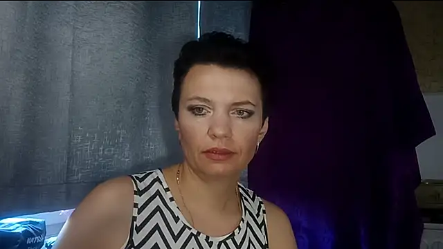 HotMamaQueen234 online show from July 2026 07:52:01 AM