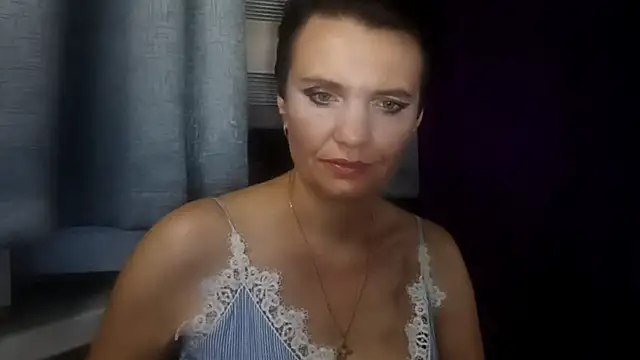 HotMamaQueen234 online show from August 2026 11:06:01 PM