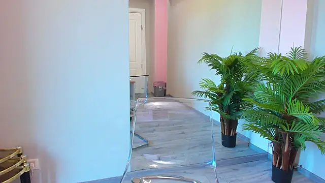 MissSiennaa online show from April 2026 06:58:02 AM