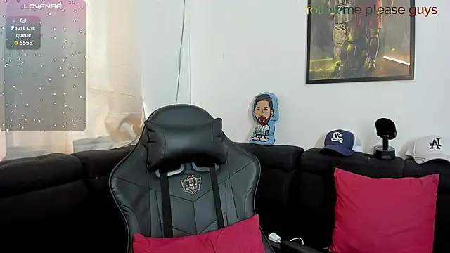 sweetlatinoboy online show from May 2026 01:07:02 PM