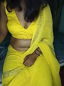 Snapshot of mayakapoor880 chatting on June 2026 06:46:02 PM mayakapoor880 online show from June 2026 06:46:02 PM