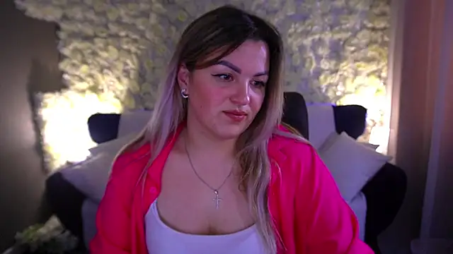 Snapshot of AlissyaGrayy chatting on May 2026 06:00:01 AM AlissyaGrayy online show from May 2026 06:00:01 AM
