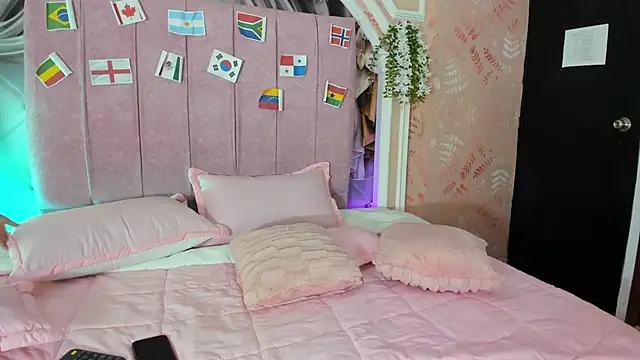 Snapshot of dulce_girls chatting on June 2026 11:46:02 AM dulce girls online show from June 2026 11:46:02 AM