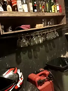 larissa    hot online show from March 2026 09:29:01 PM