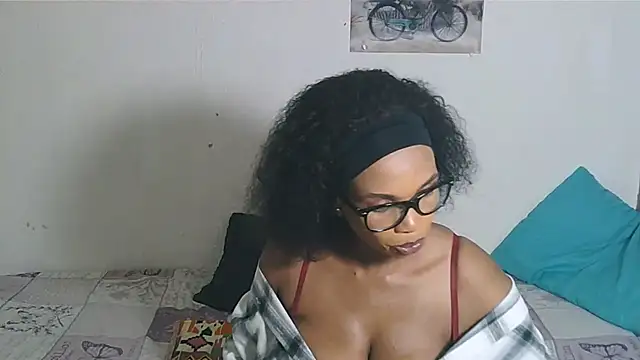 AfronQueen7 online show from April 2026 07:59:01 PM