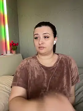 Snapshot of Taya_lips chatting on March 2026 10:52:01 AM Taya lips online show from March 2026 10:52:01 AM