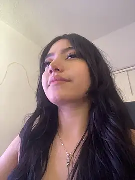 MayyBonita online show from June 2026 05:03:02 PM