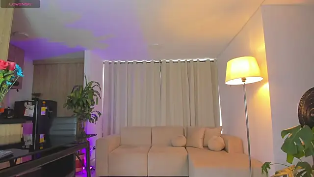 Aleja evangeline online show from June 2026 06:34:02 PM