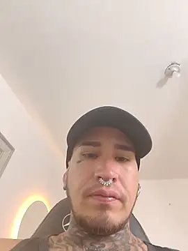 AndresXm  online show from March 2026 10:02:02 PM