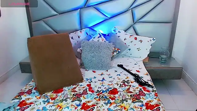 big sexy girl01 online show from May 2026 11:58:02 AM