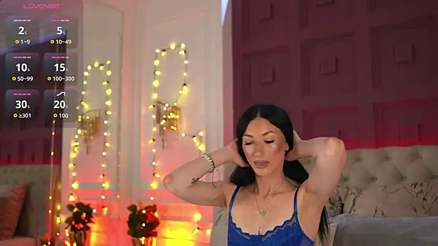 Snapshot of EllieJules chatting on July 2026 03:47:02 AM EllieJules online show from July 2026 03:47:02 AM