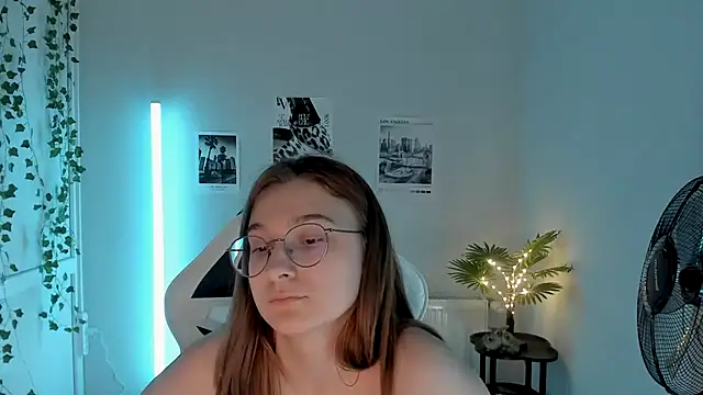 Mia kristal online show from July 2026 08:06:01 AM