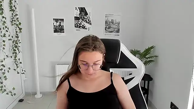 Mia kristal online show from July 2026 06:53:01 AM