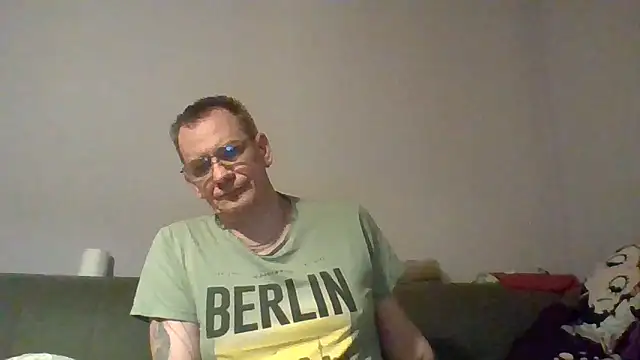 berlin-ryszard online show from April 2026 03:15:01 AM
