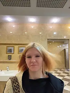 NinaParri online show from April 2026 03:20:01 AM
