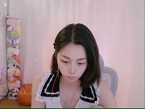 Snapshot of Puresnow chatting on May 2026 01:41:01 PM Puresnow online show from May 2026 01:41:01 PM
