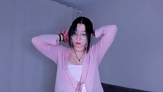 emi okado online show from March 2026 03:37:02 PM