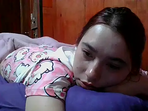 Snapshot of Annisof000 chatting on March 2026 10:07:01 AM Annisof000 online show from March 2026 10:07:01 AM