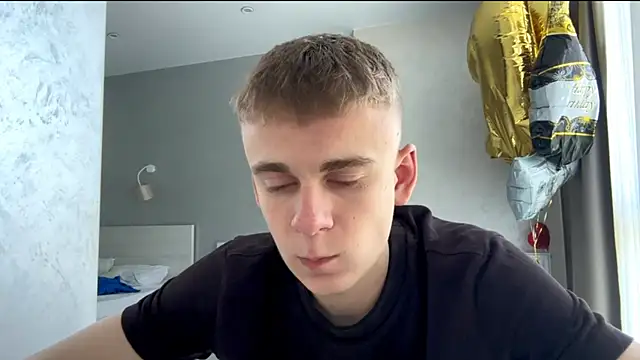 Snapshot of SoloFury chatting on June 2026 01:46:01 PM SoloFury online show from June 2026 01:46:01 PM