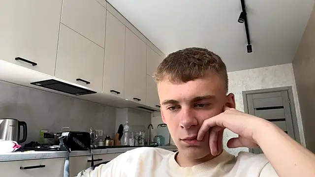 Snapshot of SoloFury chatting on July 2026 06:08:02 AM SoloFury online show from July 2026 06:08:02 AM