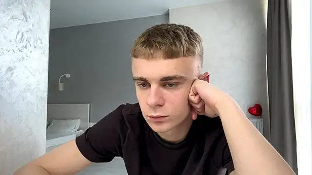 Snapshot of SoloFury chatting on July 2026 10:39:01 AM SoloFury online show from July 2026 10:39:01 AM