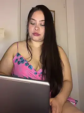 Snapshot of Juliana_xv chatting on April 2026 01:14:01 AM Juliana xv online show from April 2026 01:14:01 AM