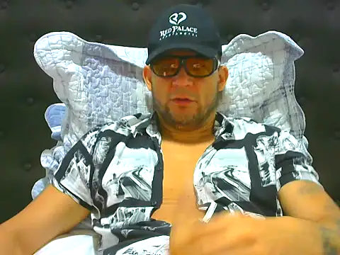 Snapshot of altenori chatting on June 2026 12:39:01 PM altenori online show from June 2026 12:39:01 PM