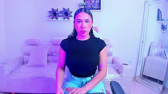 april smiith1 online show from April 2026 12:28:02 PM
