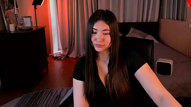 Snapshot of IceIcebabe_ chatting on May 2026 11:45:02 PM IceIcebabe online show from May 2026 11:45:02 PM