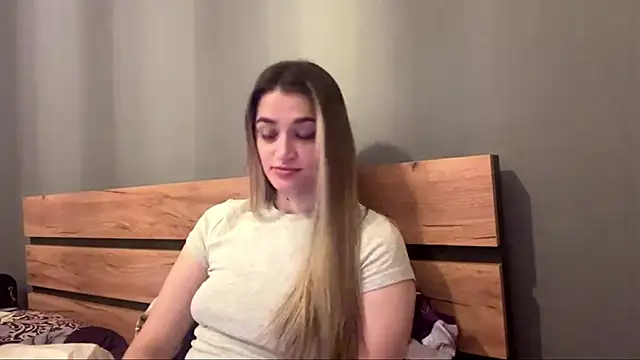 LillianLeroy online show from March 2026 10:42:02 AM