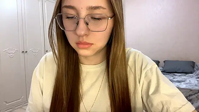 Vickyfaith online show from April 2026 08:29:02 PM