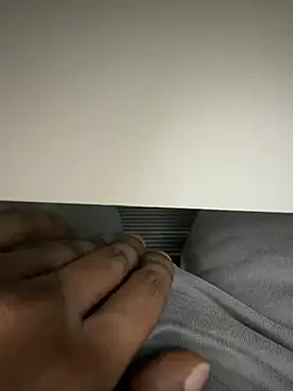 akhilvaran42 online show from March 2026 01:47:01 PM